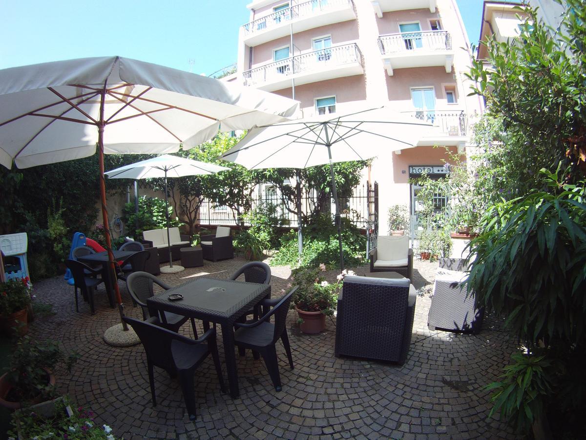 Hotel Graziella Spotorno Buitenkant foto